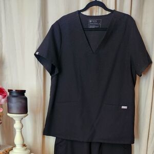 Figs Maternity Scrubs in Black